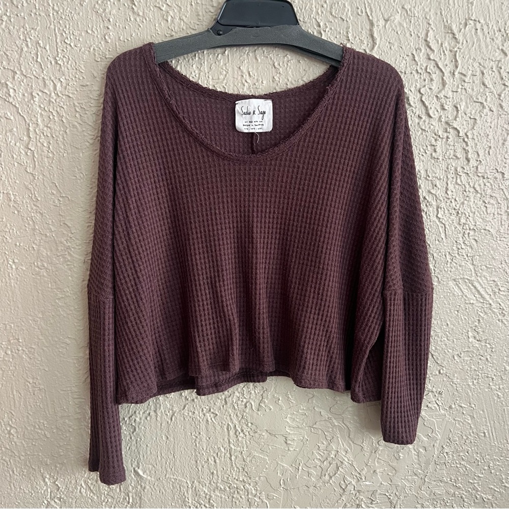 ❤️ Sadie & Sage Burgundy/Plum Waffle Crop Blouse